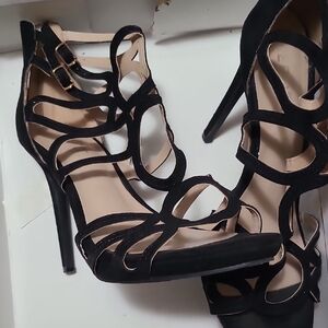 Report Black Elegant Strappy Heels
